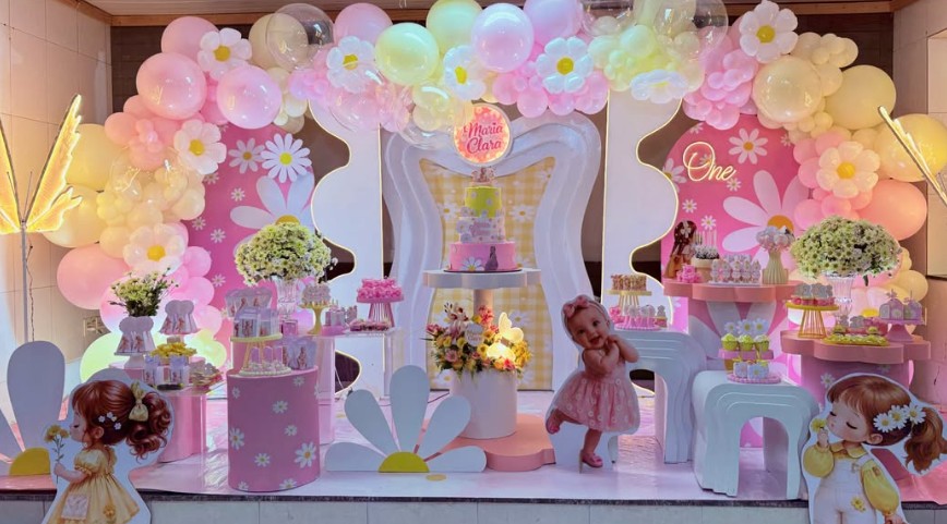 Decoração de festa realizada pela Gleide Decorações na Zona Norte de São Paulo